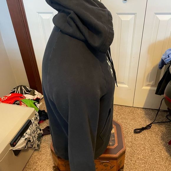 Under Armour Mens Small HeatGear Black Hoodie - Picture 4 of 5